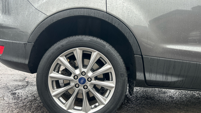 Ford Kuga 1.5 TDCi Titanium Edition 5dr 2WD Diesel Estate